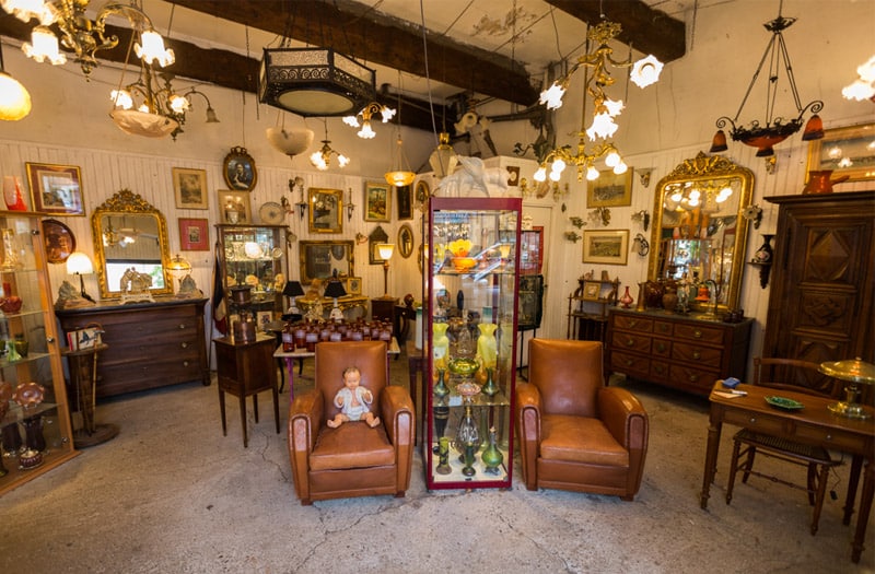 tourisme pezenas brocanteur.jpg