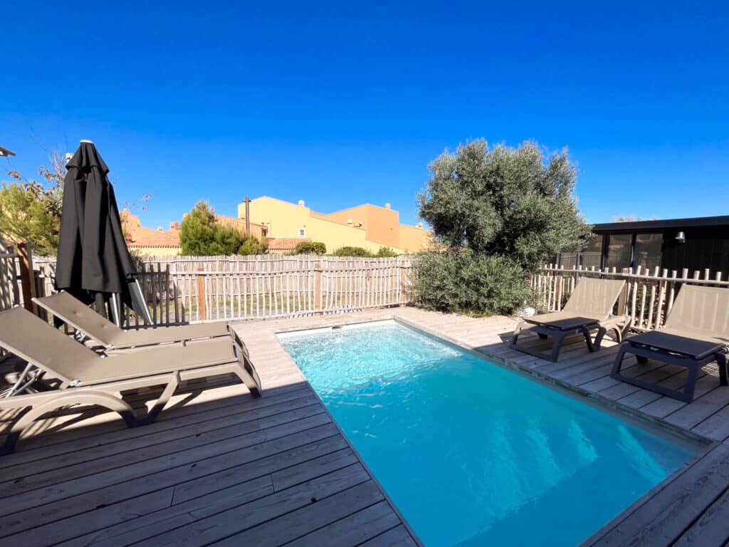 location hebergement avec piscine cottage tribu pool 4 chambres camping occitanie cap d'agde la clape village