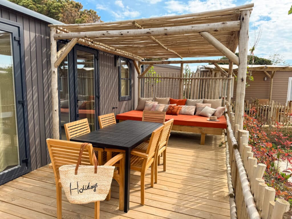 terrasse camping 5 étoiles cap d'agde la clape village cottage cosy 3 chambres