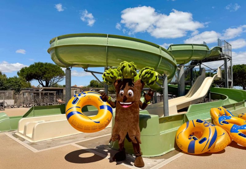 camping 5 étoiles cap d'agde mascotte toboggan et espace aquatique